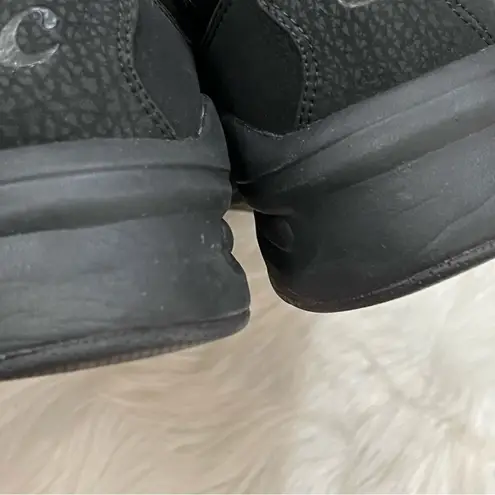 Clove Core Classic All Black Option M/7.5 W/9 Black Size 10