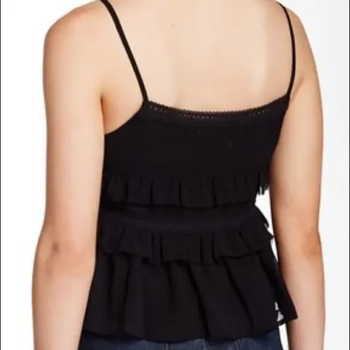 Olive & Oak ✨HP✨
Ruffle Hem Crop Cami✨