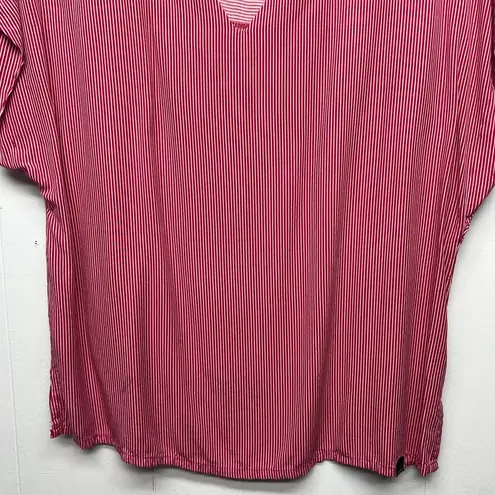 Hot Kiss  Women's Pin Striped Red V-Neck Short Sleeve Top Size XL Lightweight