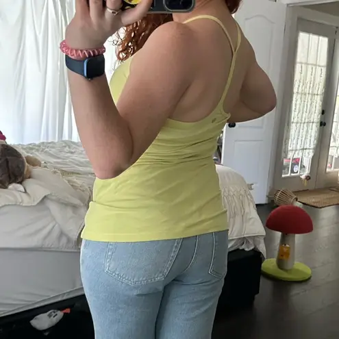 Lululemon  Women’s 8 Luon Power Pose Tank Sheer Lemon - Image 2