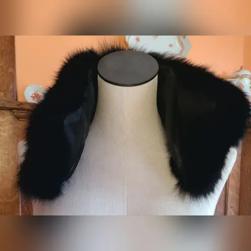 NWOT Black Fox Collar