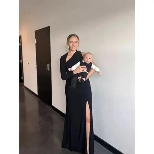 Betsy and Adam Asymmetric Single Long Sleeve Gown in Black Size US 8