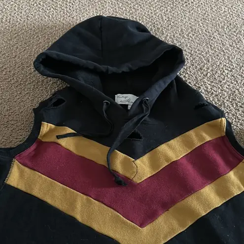 Vintage Havana Women’s Hooded Black Cold Shoulder Ripped Seeatshirt Black