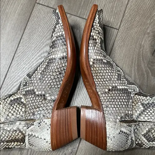 Miron Crosby Python Heeled Western Ankle Boots Size 6 Gray