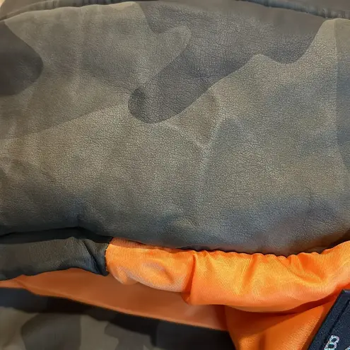 Bagatelle NYC camo puffer jacket