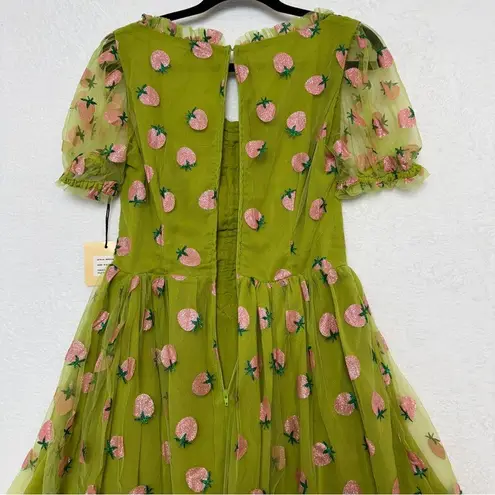 Unique Vintage NWT Smak Parlour Medium 6-8 Avocado Strawberry Print Flare Dress