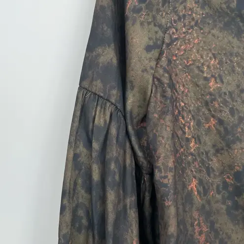 Lola And Sophia Long Sleeve Snake Print V