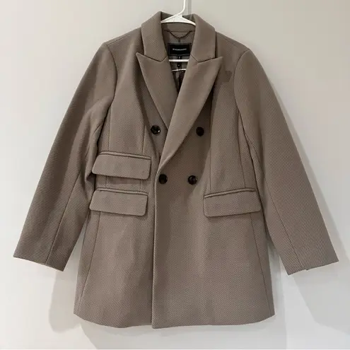 BCBGMAXAZRIA  Peak Lapel Double Breasted Coat Color Stone Size M NWT