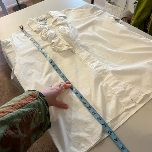 Oversized 90s White 100% Cotton Ruffled Collared Long Sleeve Shirt Size Medium