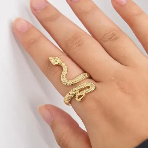 Gold Textured Snake Band