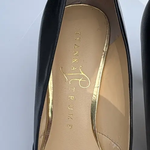 Ivanka Trump Elegant Black and Gold Women's Heels