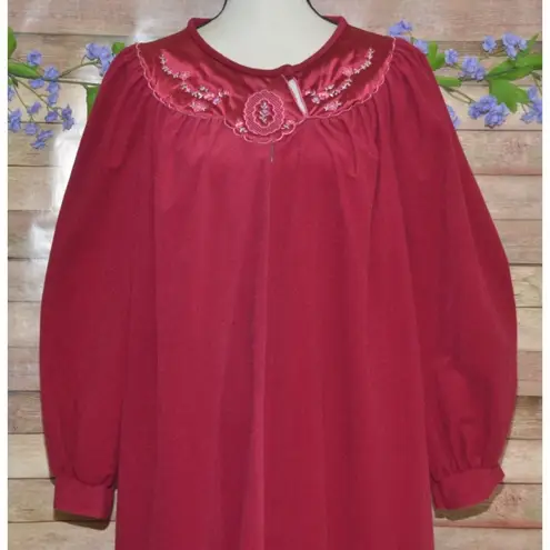 VTG Lorraine Fleece Maxi Length House Coat Robe 1/2 Zip Size L Pockets USA Made Red Size L
