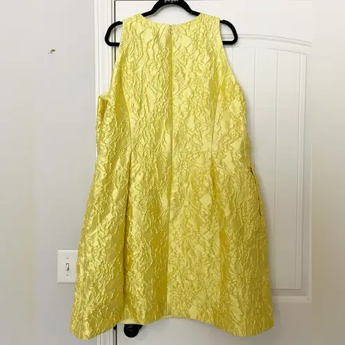 Carmen Marc Valvo  Lemon Floral Jacquard Dress