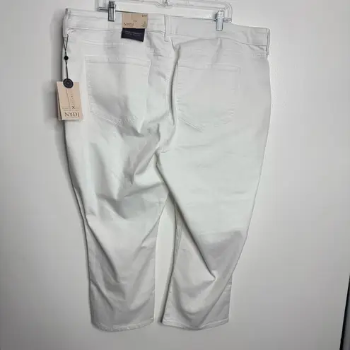 NYDJ NWT Capris with Double Snap Side Slits Jean Optic White Size 22W