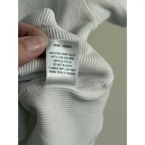 AMO Ribbed Cropped Short Sleeve W/Quarter Zip Collar 100% Cotton Baby Tee White Size XS