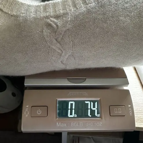 Neiman Marcus Cream Cashmere Cable Knit Relaxed Sweater M Luxury Minimalist Chic