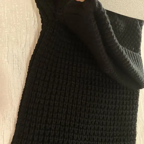 True Religion  Black Knit Logo Beanie & Scarf Set One Size