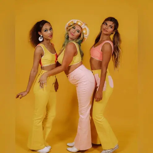 Hammies women’s corduroy spring bell bottoms Yellow Size 24