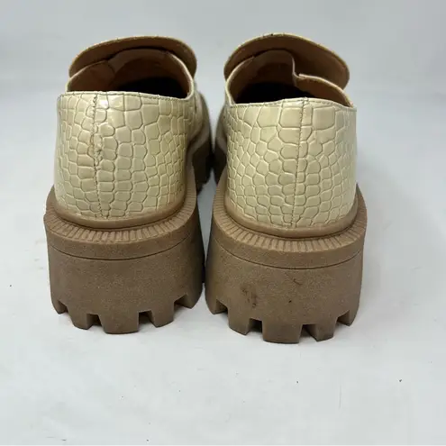 Urban Outfitters  Boca Croc embossed lug loafers cream Patent Platform Y2K US 9M - Image 4