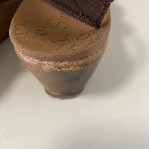 Skechers Sketchers, Size 8 brown and cream, Becca, sandals, with diamond Design - Image 5