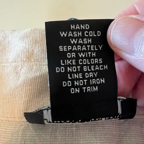 Bloomingdale’s Sutton Studio Linen Top V