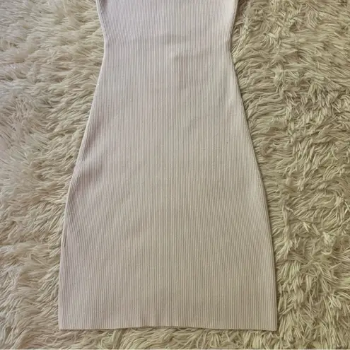 Aritzia Wilfred Free Cut