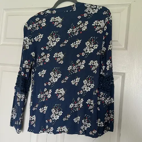 Falls Creek Floral Blouse