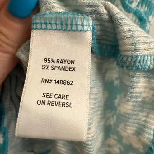 Torrid  Super Soft Rib Teal Floral Rib V-Neck Lettuce Edge Sleep Tee - size 1