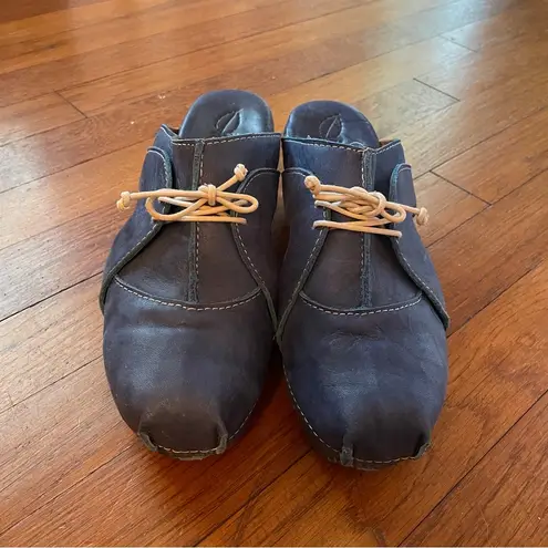 Sergio Tomani Blue Leather Wooden Lace Up Open Side Clogs