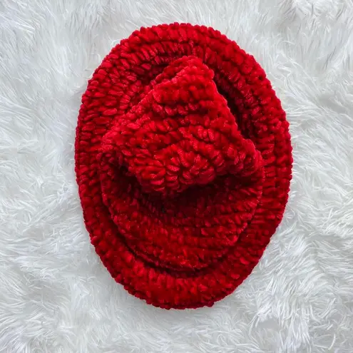 Vintage Y2K Red Fuzzy Soft Crochet Bohemian Winter Hat