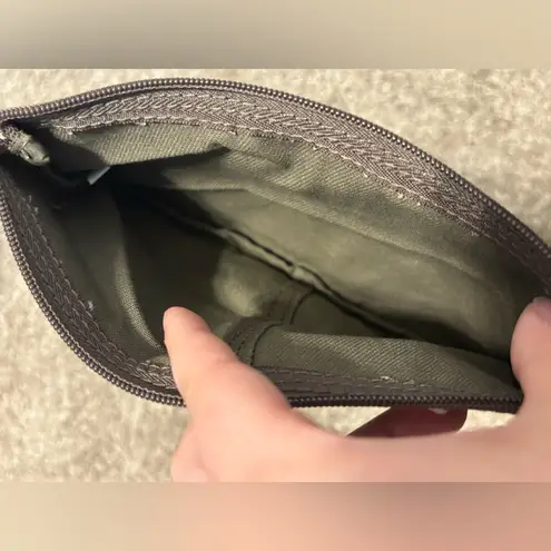 (No Brand) Green Pouch w/ Zipper and Attachment for Bag: 8”