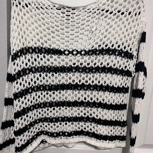 Cotton On  Knitted blue and white striped Sweater V Neck in small