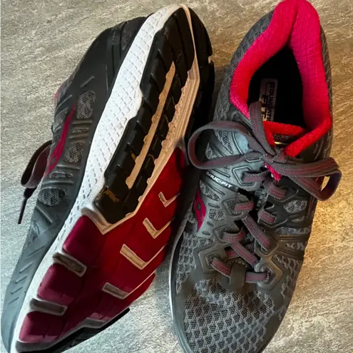 Saucony Echolon Running Shoes Women's Gray Red Athletic Sneakers Size 7W