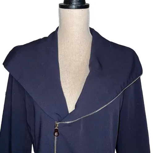 Bandolino Women’s Crop Jacket Silver Tone Zip Closure Pockets Size 6 Fitting