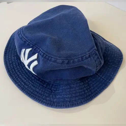 New York Yankees Navy Bucket Hat