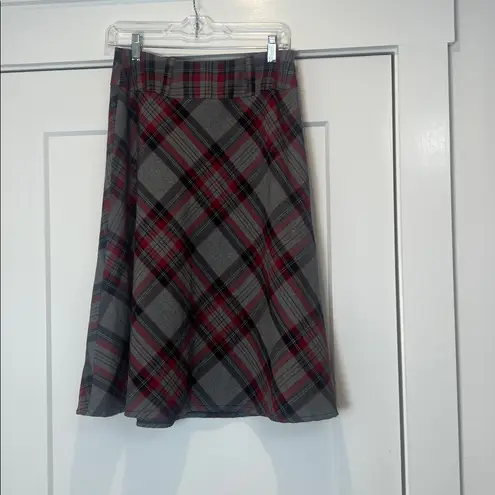 East 5th Red and Gray Plaid A-Line Skirt size 4.