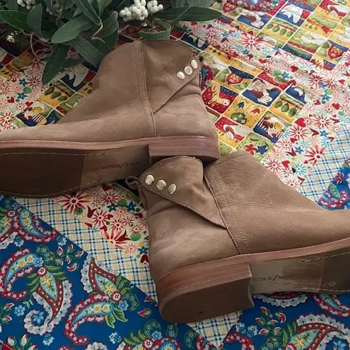 Sole Society cute leather ankle boot sz. 7