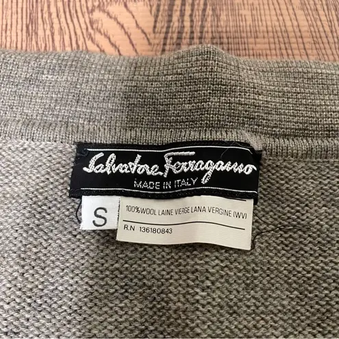Salvatore Ferragamo Vintage knit 100% wool pencil skirt beige size small Italy