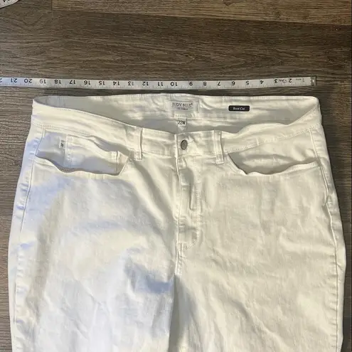Judy Blue Women's White Boot Cut Jeans Size 22W