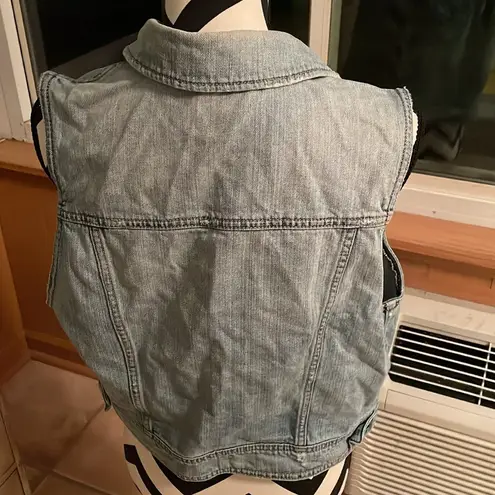 American Eagle  cropped denim vest; size XL