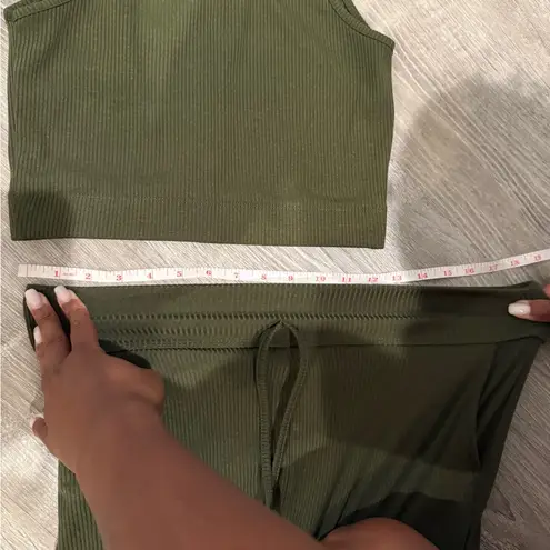 Olive Green Women's Shorts Set (3 piece) Size M