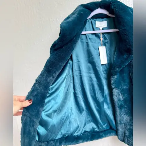 Heartloom Ava faux vegan fur jacket sapphire blue small New with tags