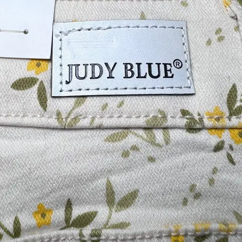 Judy Blue Shorts Womens 1XL White Yellow Floral Print Denim Casual Summer Comfy