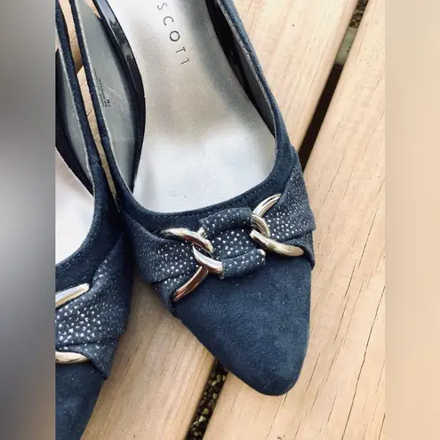 Karen Scott Nice stylish slingback shoes 💙💙