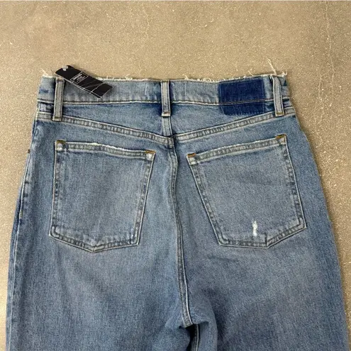 Abercrombie & Fitch  90's Straight Ultra High Rise Ripped Knee Size 30 Light Wash