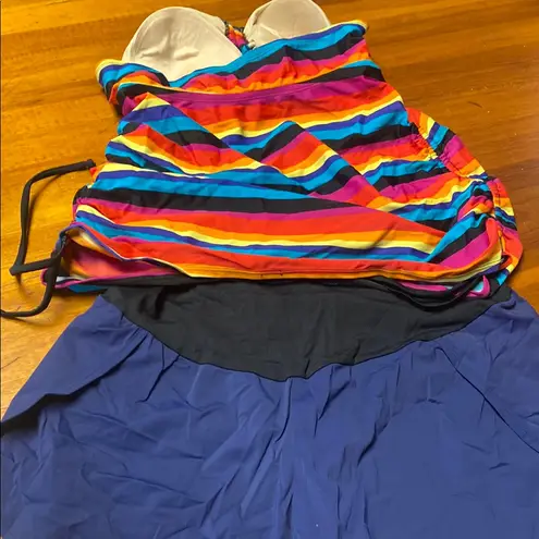 Liz Lange Maternity Striped 2 piece Bathing Suit with Vibrant Stripes