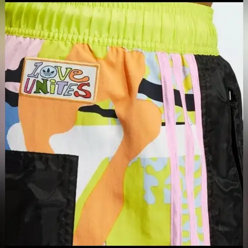 Adidas PRIDE COLLECTION Love Unites Woven Shorts Unisex Size 2XS Black