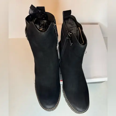 Blondo Dahlia Waterproof Bootie casual classic winter fall outdoor comfy style