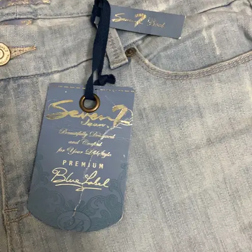 Seven7 Bootcut distressed Jeans