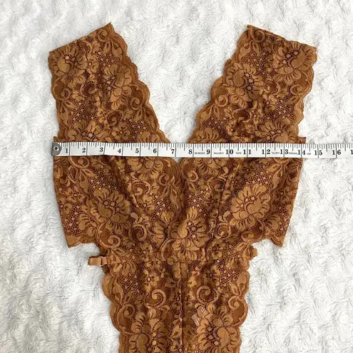 We Are HAH NEW HAH Brown Sugar Cut to the Chase Lace V-neck Lingerie Boho Bodysuit XS